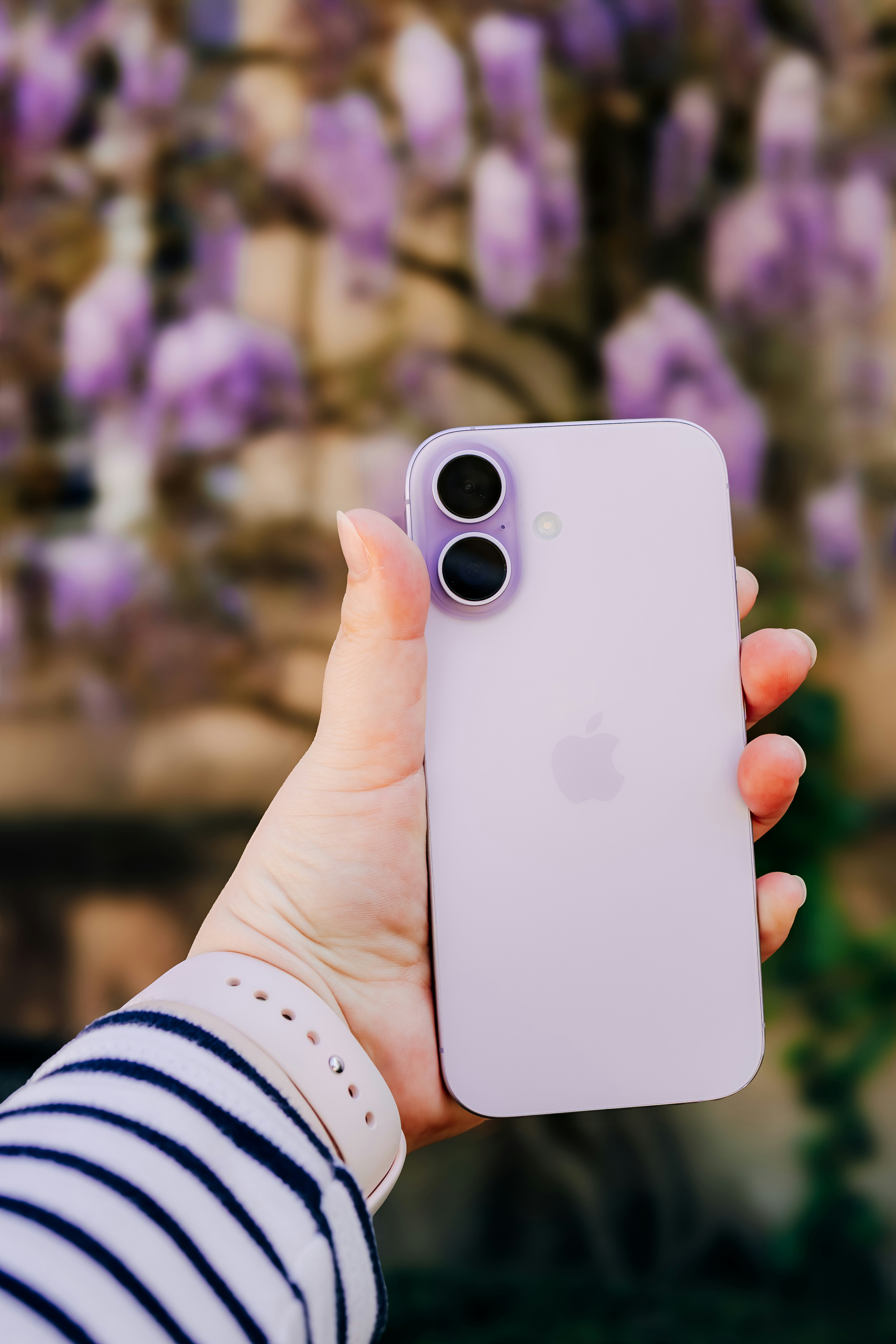 So sammelst du Hochzeitsfotos von Gästen – ganz ohne App